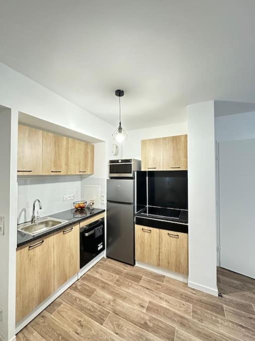 Apartament Cosy House A 6 Min Du Rer A Et Psa Carrières-sous-Poissy Zewnętrze zdjęcie